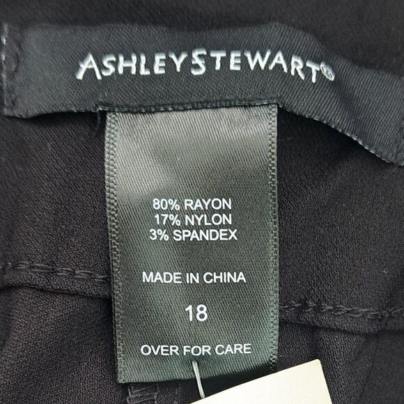 Ashley Stewart Women's Pull on Comfy Travel Casual Black Capri Pants Plus Sz 18 - Picture 6 of 7